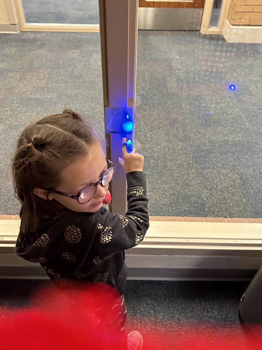 Cartycrew's tweet image. Thank you ⁦@MrsMorganHPE⁩ for a super fun time in the library today!