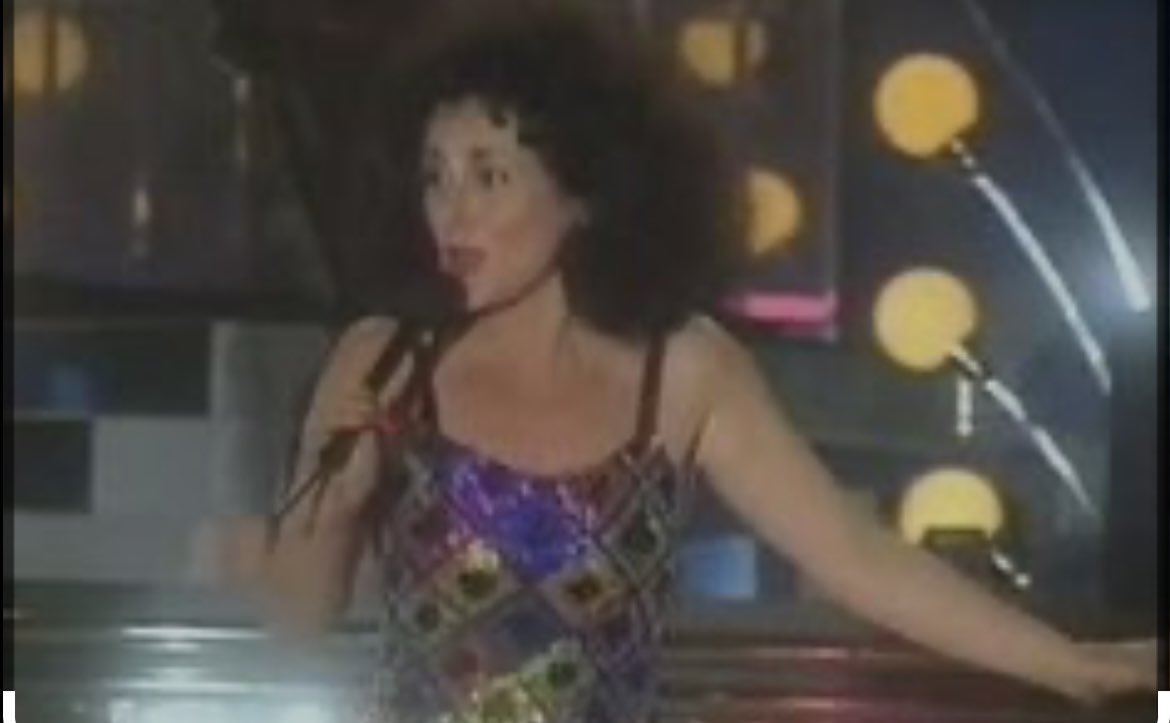 weenik82's tweet photo. Chanelle’s vinted skirt on @bbuk looks pretty much like the dress @LesleyJosephTV wore on Birds of a Feather! https://t.co/aCv8WVQGlO