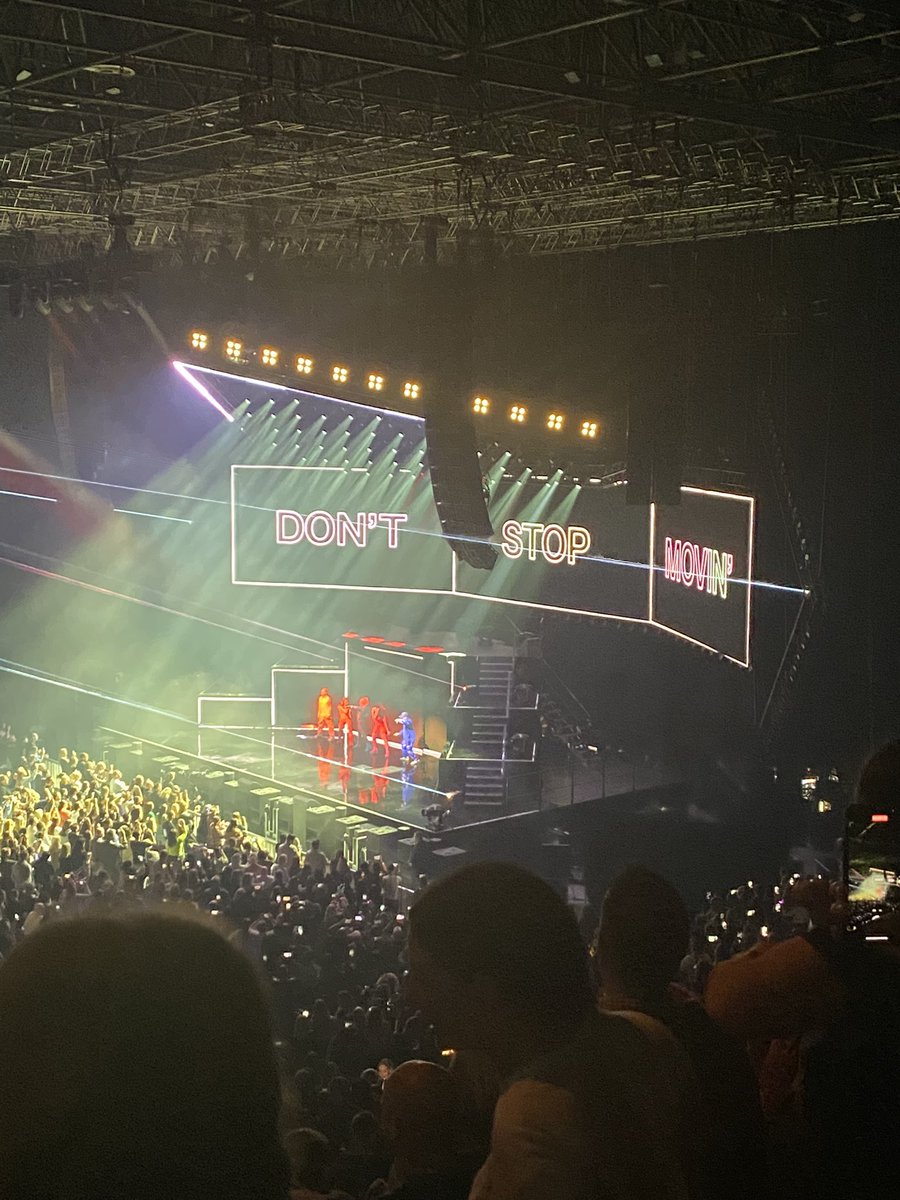 Mcfly8864's tweet image. There ain't no party like an S Club party! @sclub 💗🎶✨🎤 #ToeTapping #Brilliant @UtilitaArenaBHM