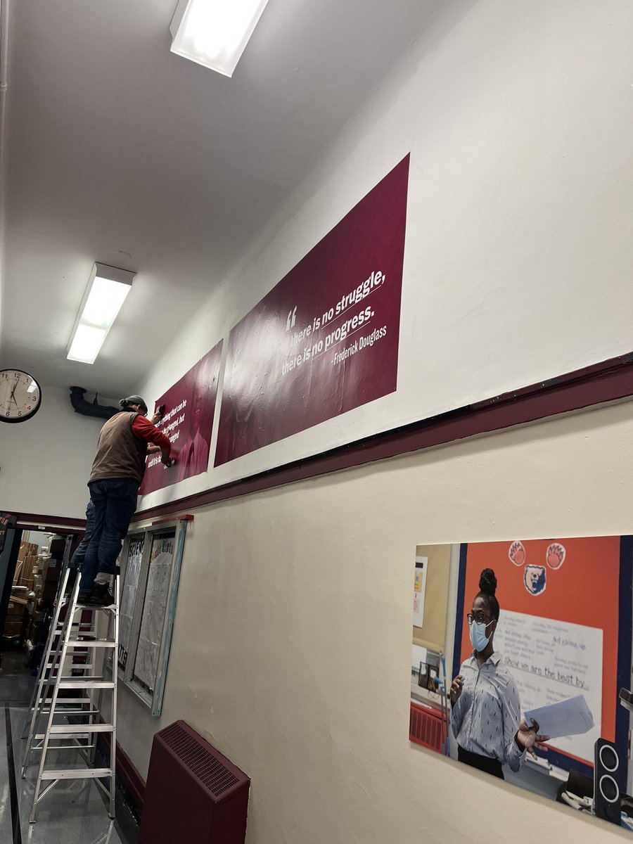 DarrenMartinII's tweet photo. Install day at one if our middle academies https://t.co/2qv2tkIztI
