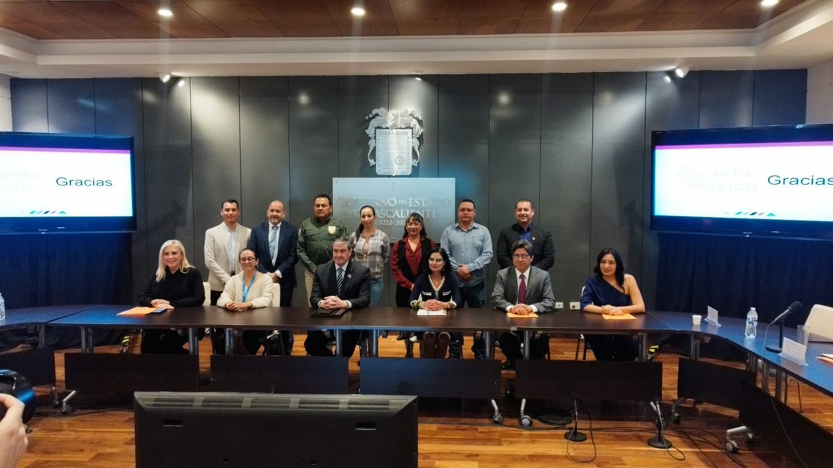 paomonroyf's tweet photo. Participamos en la Comisión para la Protección de NNA en movilidad de #SIPINNA en #Aguascalientes , Tierra de la Gente Buena #ConLosRefugiados. https://t.co/B4tjztqLFk