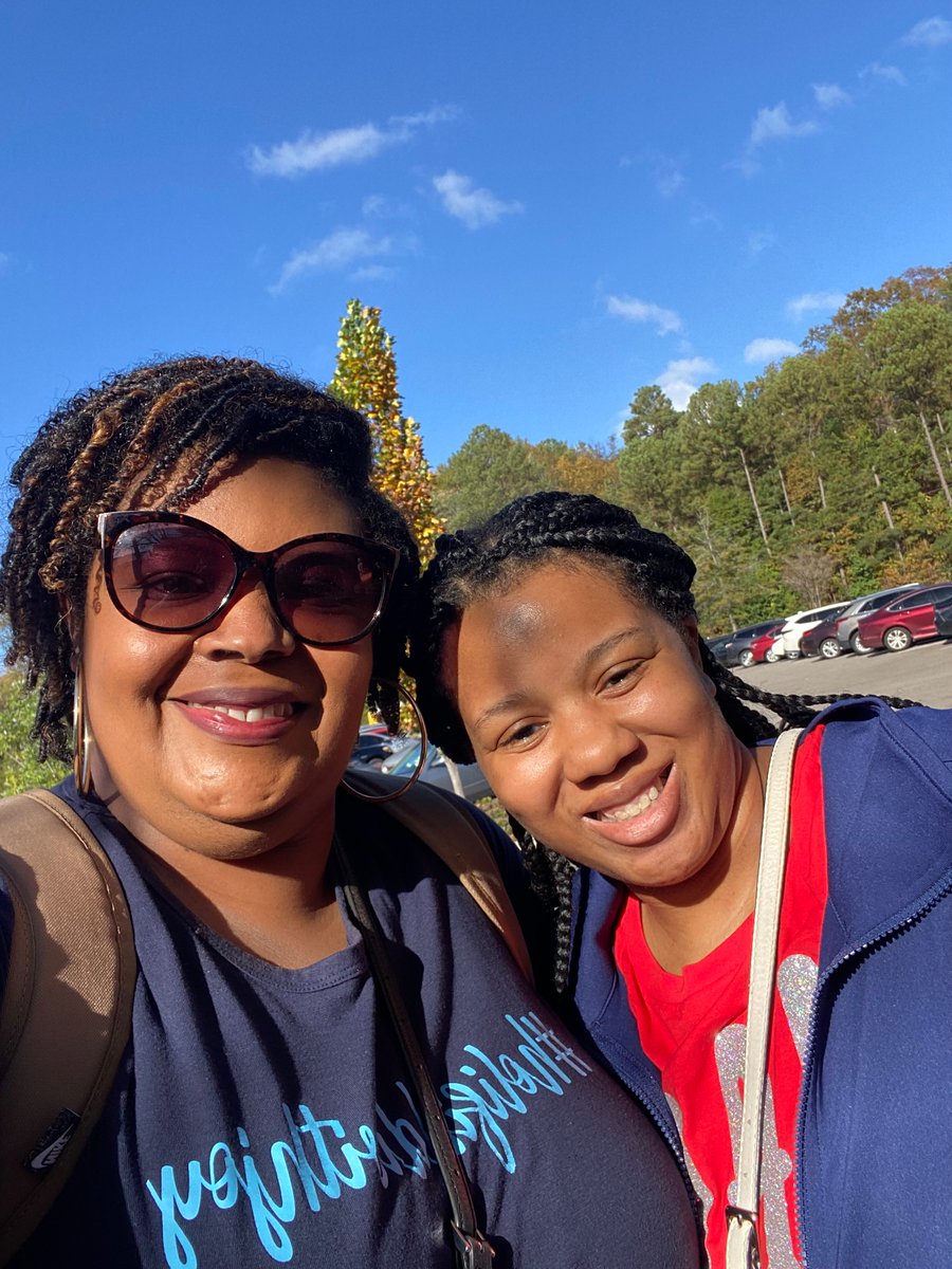 Rachel H. tweet media