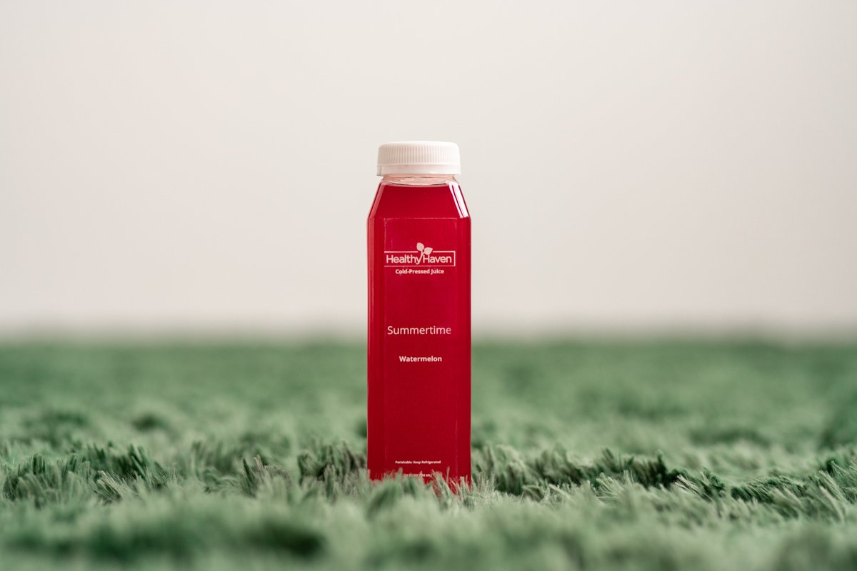 The seasonal fave Summertime will be on the menu this weekend at The Lincoln Park Farmers Market. This flavor is available for a limited time. Purchase a bottle before it’s gone.
#chicagofarmersmarket #womenownedbusiness #blackownedbusiness #healthylifestyle