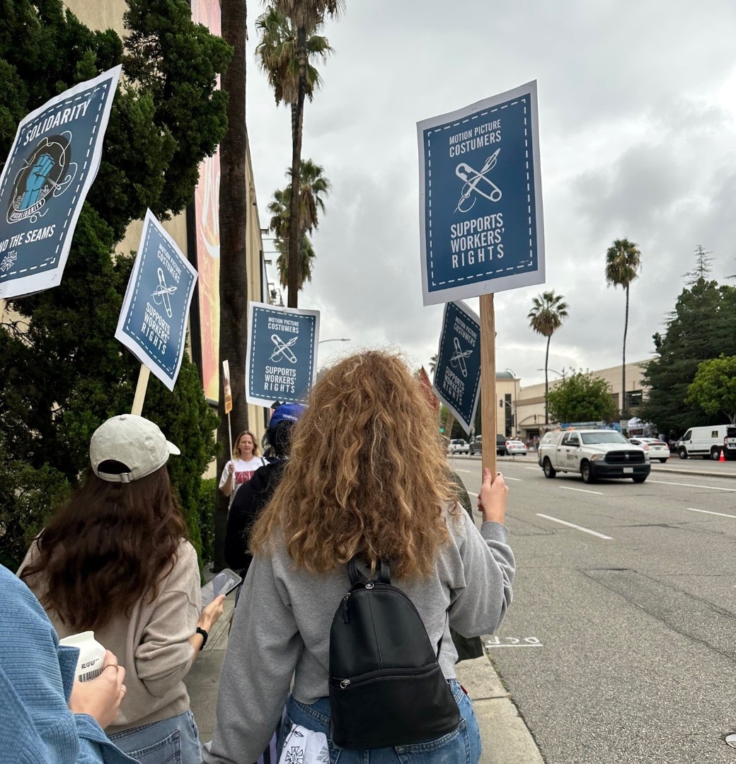 The #mpc705 Costumers were out in force again on the #SAG-AFTRA picket lines, bedazzling folks with #IATSE #Solidarity. #Motionpicturecostumers #unionproud #unionstrong