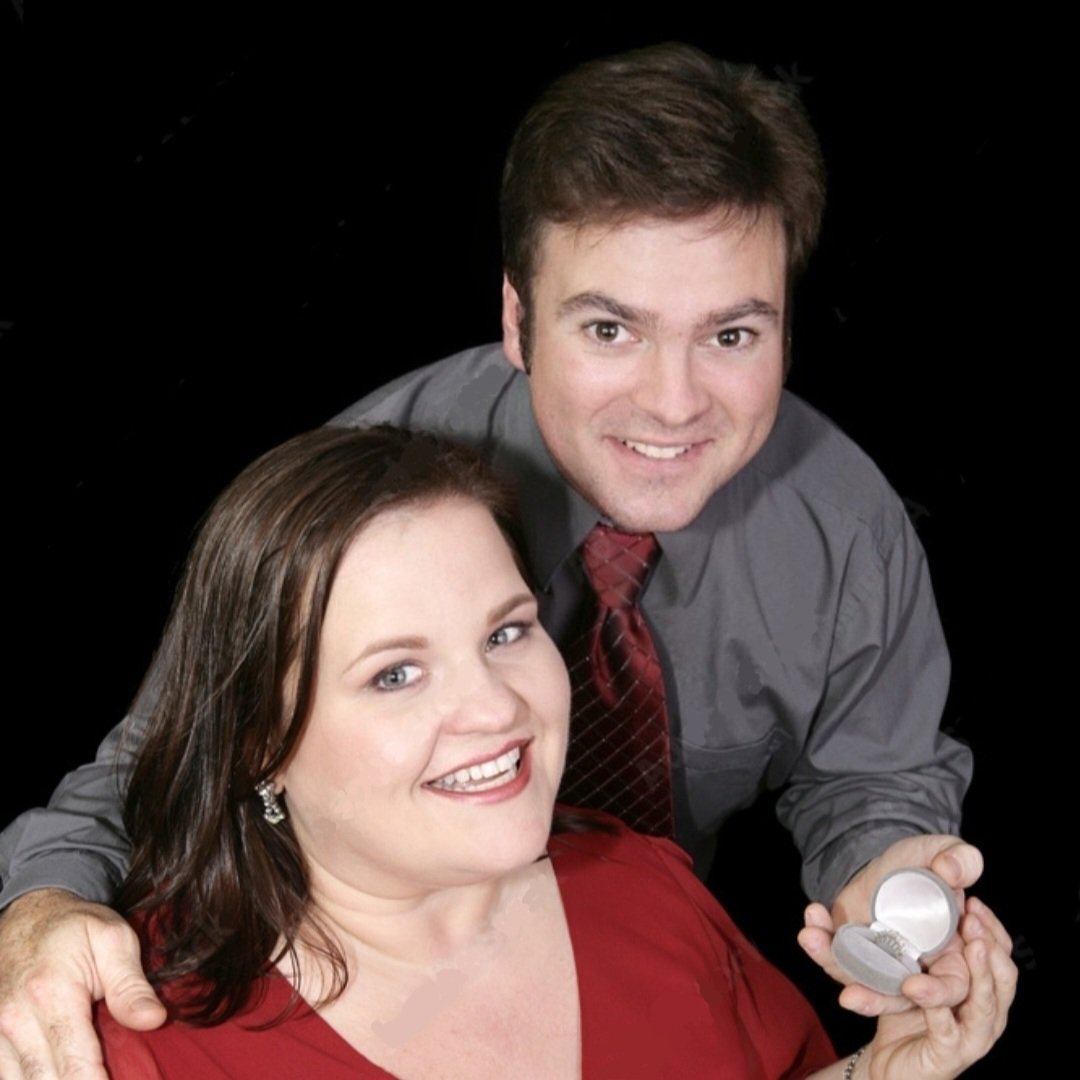 Gilles_Pignon's tweet image. 2015, avec ma femme Chantal / 2023, sans ma femme Chantal qui s'est barrée avec mon cousin Pierrick.