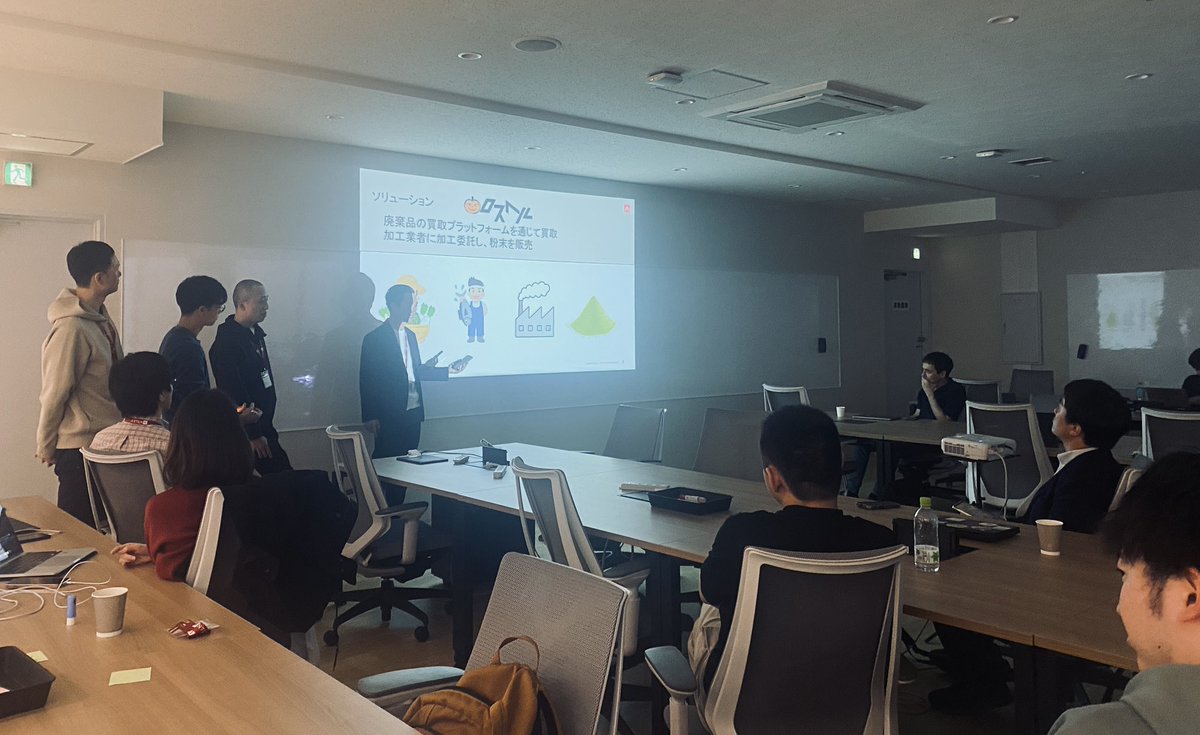 AntlerJapan's tweet image. 🚀#Antler_Japan Cohort Program #Day18

Design Sprint #4 ピッチDAY⚡️

📢ゲストは
株式会社 ShuR 代表取締役社長 大木洵人 @juntoohkiさんでした！

#Sustenability がテーマの最後のDesign Sprint

フィードバックのみならず、大木さんのこれまでの歩みや思いに鼓舞される時間となりました🔥🔥