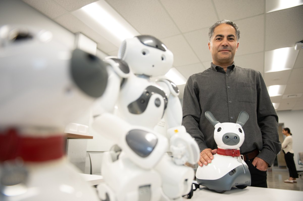 UFVComputing's tweet image. Did you know that November is Career Month?? We are so excited to share that Dr. Amir Shabani will be a keynote speaker for UFV&apos;s Centre for Experiential and Career Education (CECE) on November 7 at 10 AM. Want to check it out? RSVP here! ufv.ca/jobs/career-mo… 
@UFV_FBC