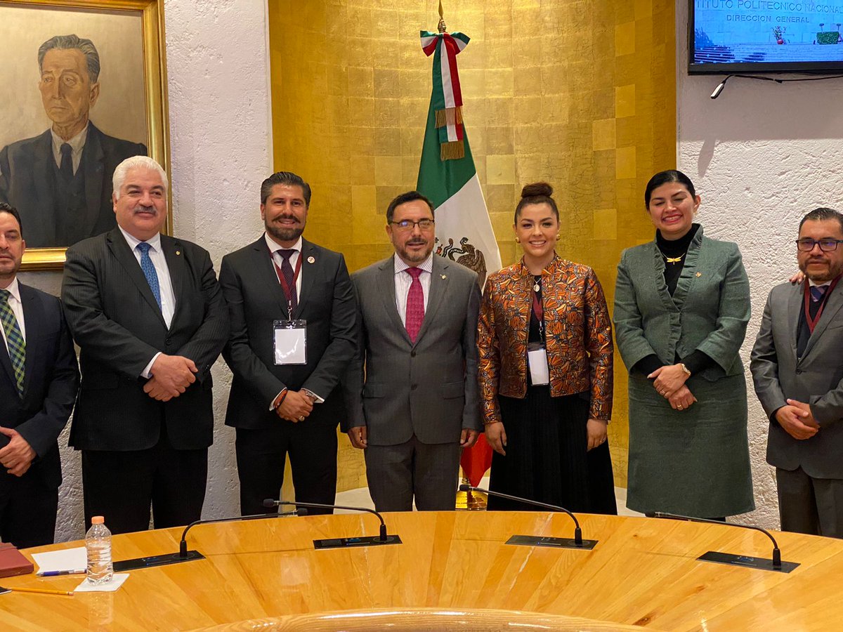 cesacdmx's tweet photo. #Enterate
@leo_poblete, en su calidad de director general del #FESCDMX presentó ante las y los consejeros una propuesta de programa de trabajo para el cierre de 2023, así como para 2024.
En el evento en las instalaciones del @IPN_MX, también se firmó un convenio 🧵 https://t.co/CrFGSHH9Is