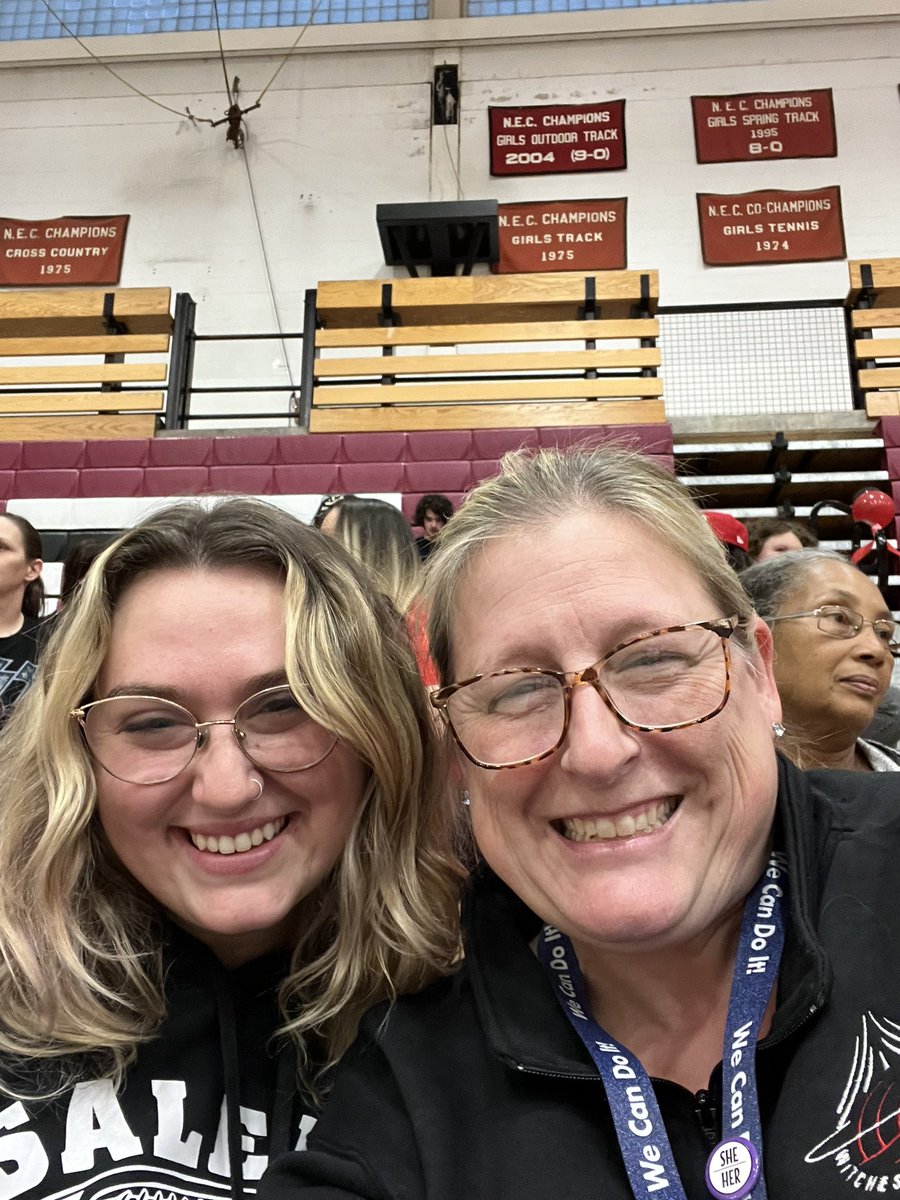 Lori Marenda-Lang 🇺🇦❤️🟧 🟦 tweet media