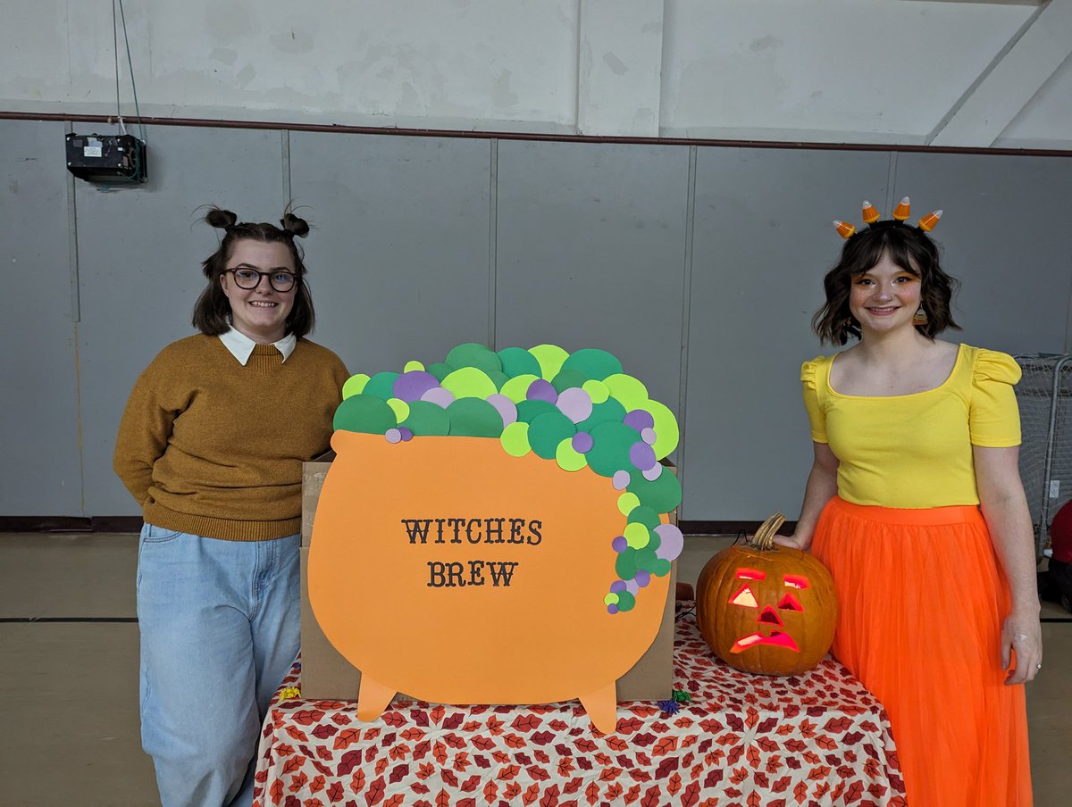 Ms__Hewitt's tweet photo. Another PST in the books! Thanks to all the kiddies who visited our Witches Brew for some treats. A great time with @Ms__Stephenson  🎃 #Halloween #observationLabrador2023  @acms_nanuit https://t.co/JJphvZbMri