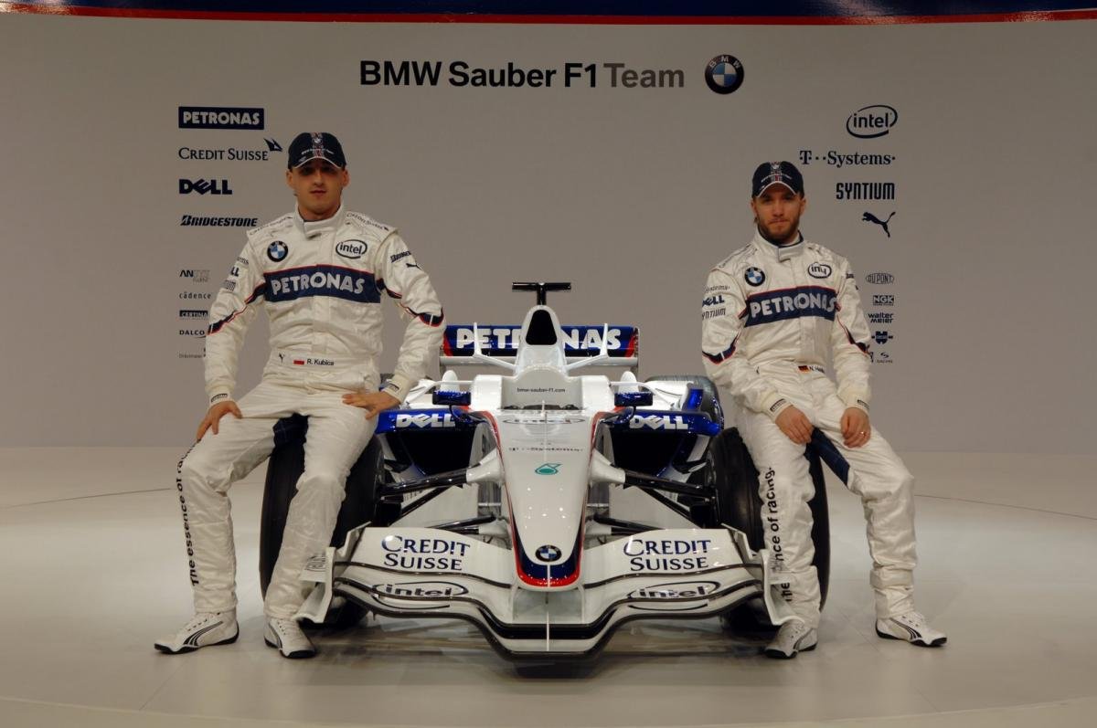 Formula0_versee's tweet photo. 44/44

Nick Heidfeld vence a sua segunda no ano, e igual no qualy a @SauberF0 consegue novamente uma dobradinha seguida de Kovalainen e Piquet https://t.co/9v7y6NYnU7
