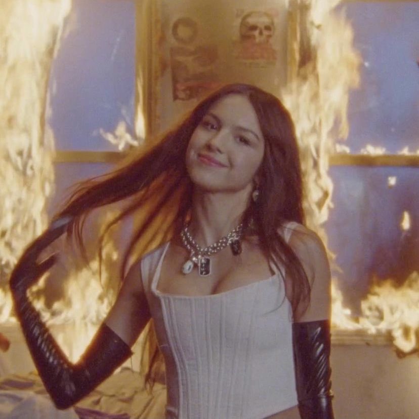 SensateForever's tweet image. Si @ghoficial quiere poner esto aún más interesante, que ponga la opción de subir el premio 10 mil euros por cada concursante que acepte salir automáticamente nominado. 
Veremos que tan valiente son, sin miedo al éxito 🤣
#GHVIPGala7 #GHVIP260