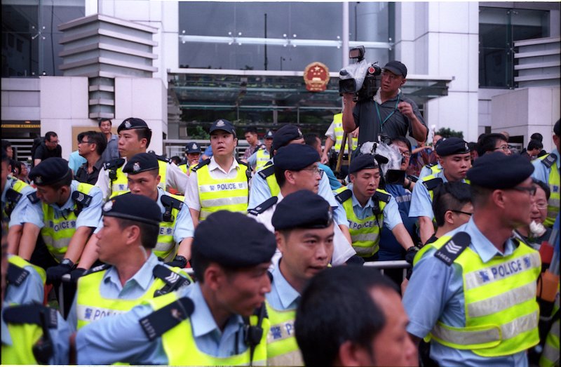 RoomUpFront's tweet image. Please welcome #RUFMentee Galileo Cheng a photojournalist in the diaspora from Hong Kong to Vancouver. He has taken photos of protests and social activism since 2007.