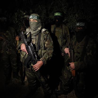 jacksonhinklle's tweet image. 🇵🇸🇮🇱 Hamas reportedly CAPTURED another member of Israel’s special forces after the IDF made a small probing operation into Gaza.