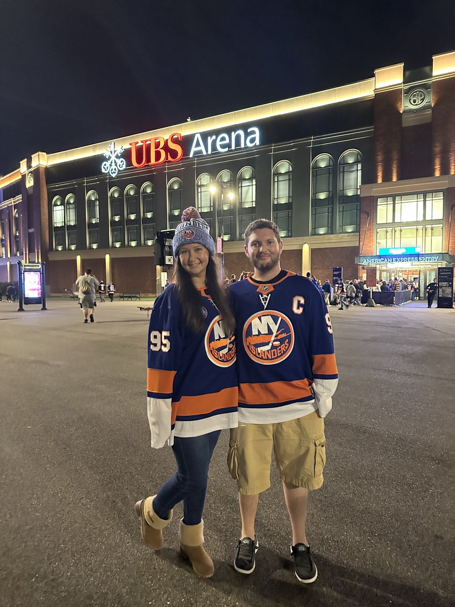 Honey, we’re home!!! LFGI!!! 💙🧡 <a href="/NYIslanders/">New York Islanders</a> #Isles