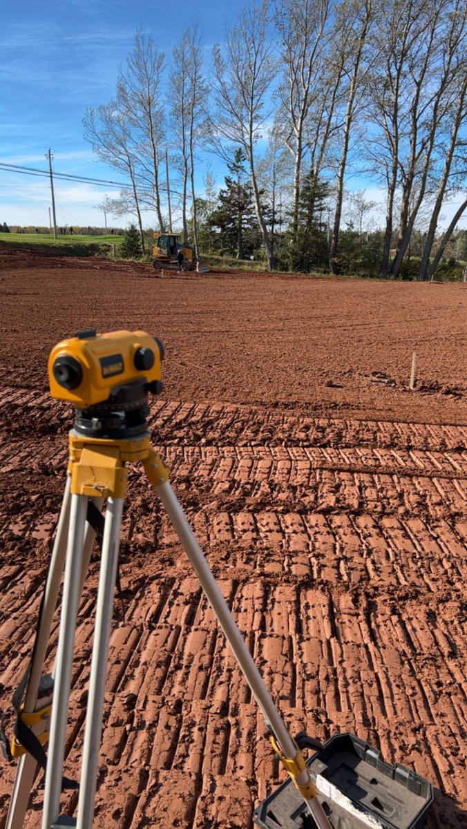 a_taylor78's tweet image. Lots on the go the last 6 days. Stripped 5400 sqft off our existing 8th green. Completely reconstructed a new green and layed over 15000 sqft of bent 5000 sq ft of 50/50 bluegrass fescue mix. Planning to hydro seed what’s left. #newgreen #fallproject #betterdrainage