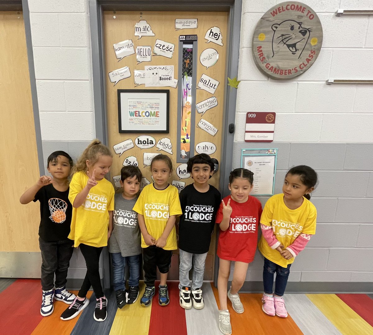 Couch day during Spirit Week!  Onyx, Sumatra, Lutra and Provica - 4 Couches, 1 Lodge! ❤️🦦💛🦦🖤🦦🩶🦦#PlainviewElementary #More2SeeInYear3 #otterlyAwesome