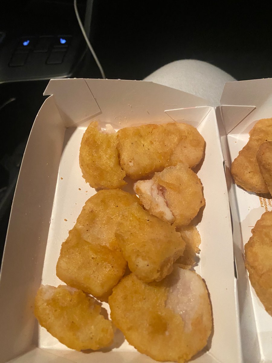 aShaexo's tweet photo. @McDonaldsCanada 
Today, October 26th 2023, I am extremely upset to say McDonald’s Pierrefonds x Des Sources served me raw chicken nuggets. I had eaten one in the car on the way home, as one would do, and noticed an odd texture.  1/8 https://t.co/o7r7CPyerI