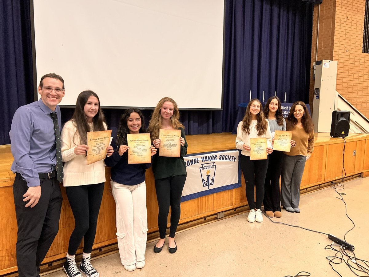 MrPetrotta's tweet photo. Congrats to our WJPS National Honors Society inductees! We are so proud! @WJPSPC #wjpsnews https://t.co/s3G6MMEBzA