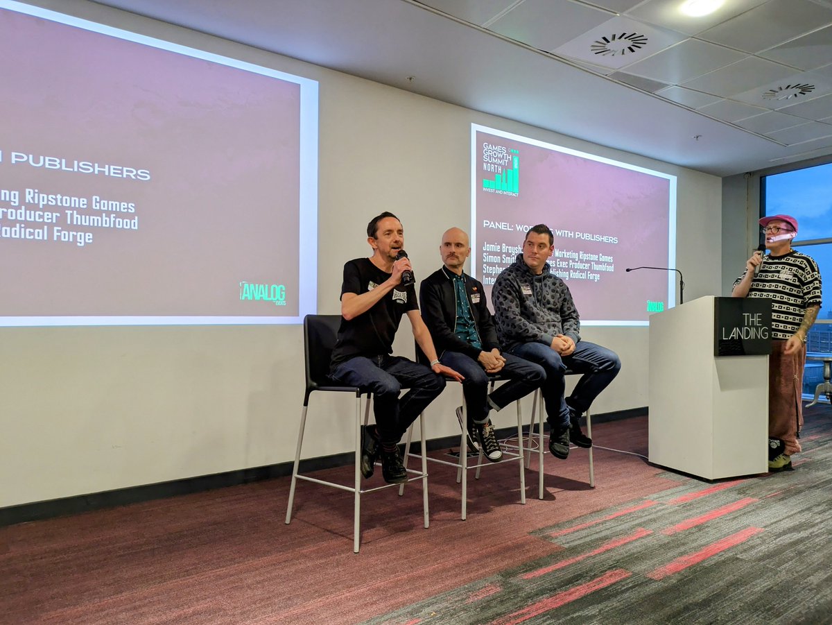 Rebecca Sampson tweet media