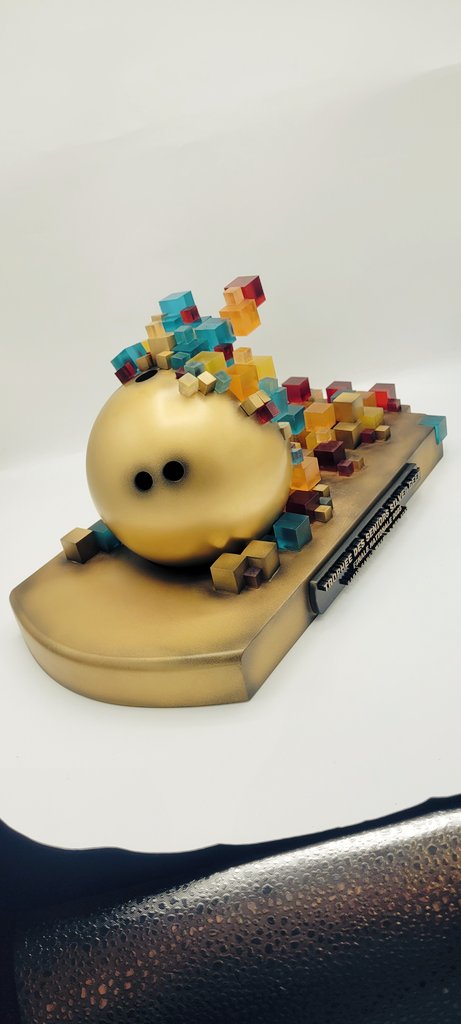 TryHardWorkshop's tweet photo. Hello la Team !

Maintenant que la demie finale @SilverGeekFr est lancée, nous pouvons dévoiler les photos du trophée que nous avons réalisé pour eux !

Merci à @SilverGeekFr pour leur confiance dans ce projet 🙏 https://t.co/nTzHXlfLUS