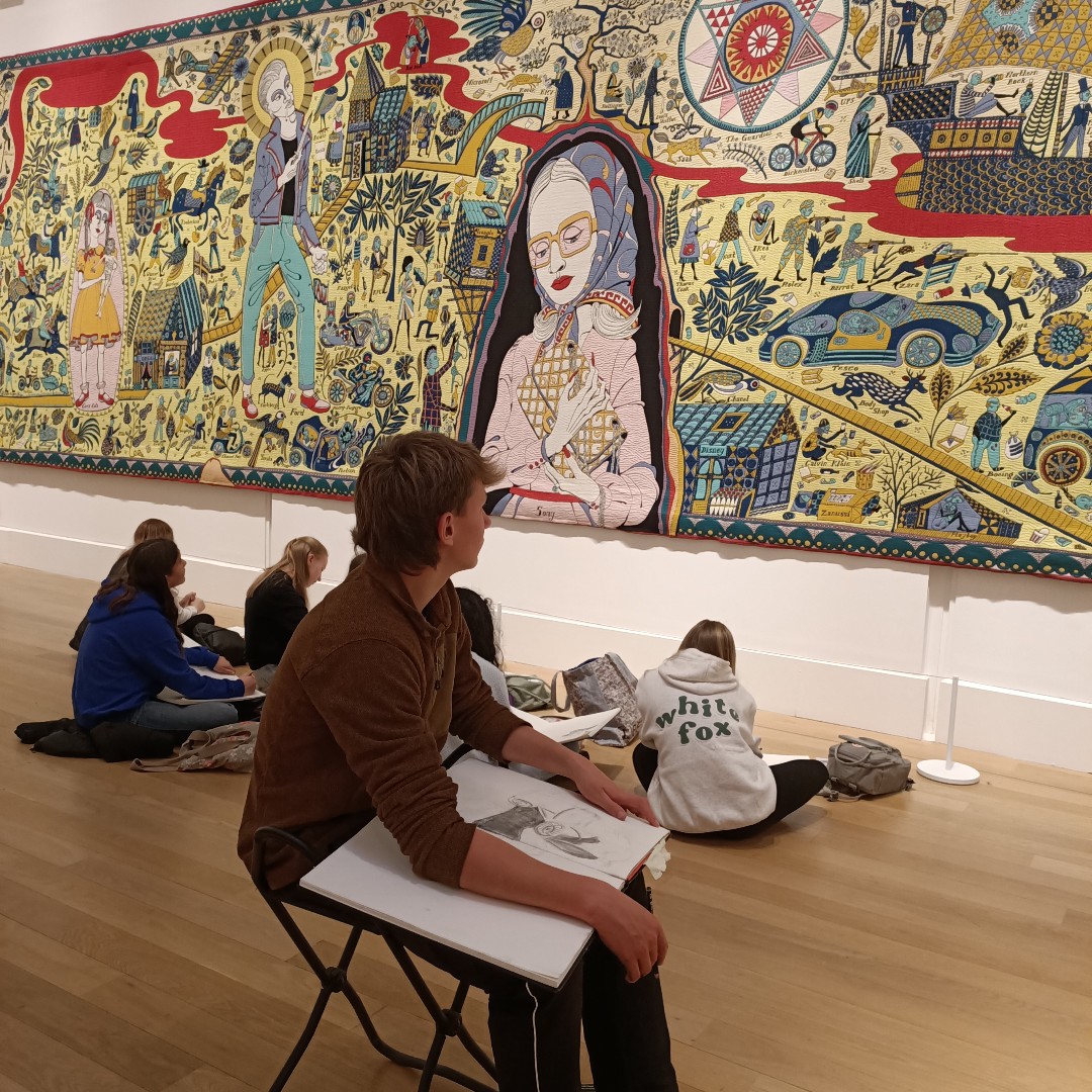YarmSchool's tweet photo. GCSE and A Level Art students enjoyed 3 gallery visits last half term: 4th Years visited the Yorkshire Sculpture Park, 6th Form students travelled to the Tate Liverpool, and 5th Years went to Edinburgh to the Scottish National Gallery.
#WorldClassArt #Trips #EducatingForLife https://t.co/oMSasSBFAm