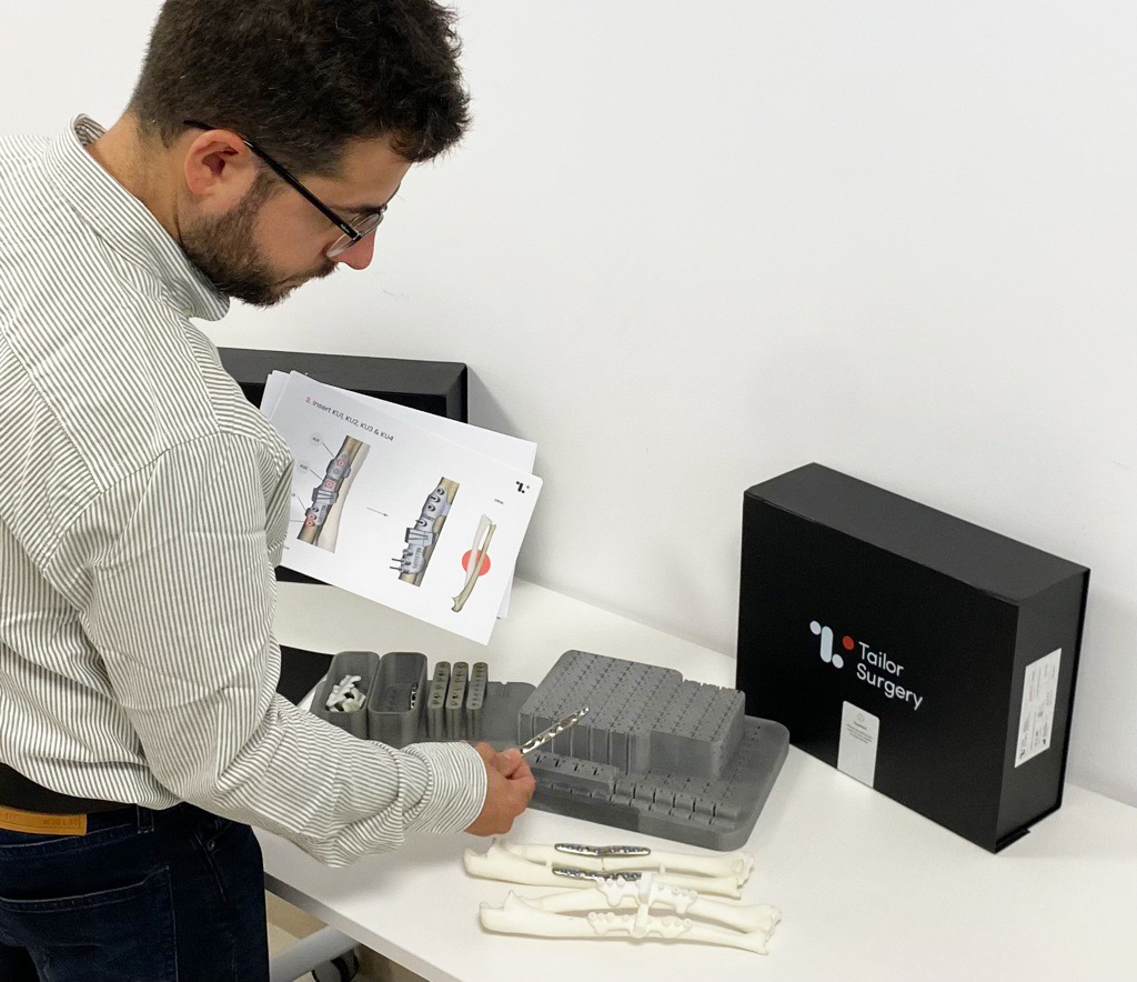 IAM3DHUB: Impulsando la Revolución de la Medicina Personalizada a través de la Impresión 3D. La medicina personalizada ha ganado terreno en los últimos años gracias a  los avances tecnológicos y la fabricación aditiva ha jugado un papel  fundamental. 👉3dprintingdesign.es/es/noticia/iam…