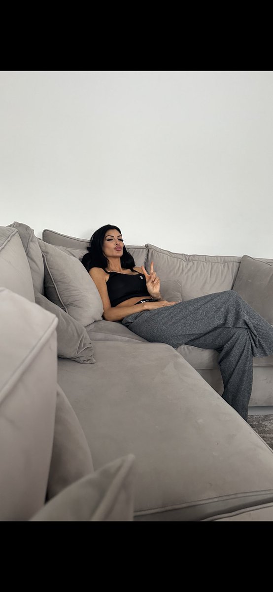 Anthony Fowler tweet media