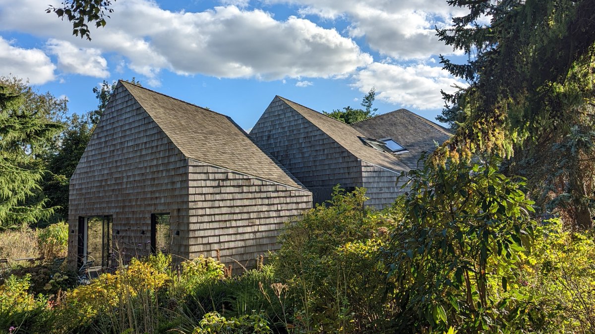 thesuffolkcoast's tweet image. Enjoy a coastal getaway this autumn or winter and book a stay at one of the many homely and cosy boutique B&amp;amp;Bs on offer... 🛌👇

thesuffolkcoast.co.uk/articles/ultim…

#BedAndBreakfast #WhereToStay #PlacesToStay