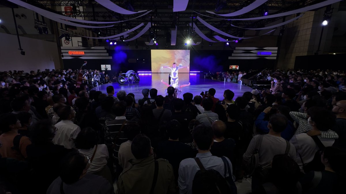 YunaDance611's tweet image. 本日文化の日🙈💛
すごーい人で、、踊っていてとても気持ちかったです😌✨

本日も足を運んでくださった皆さん。ありがとうございました💖
残り２日、、、

#JapanMobilityShow 
#YAMHA