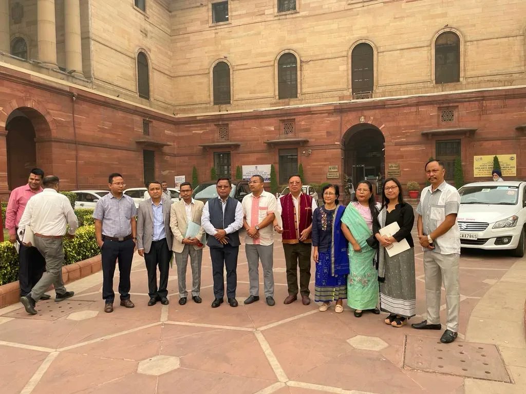 nppmeghalaya's tweet photo. Hon'ble MP, Smt. Agatha K Sangma, along with other dignitaries engaged in a productive meeting and discussed the inclusion of Garo Language in the Eight Schedule with the Home Secretary and his associates at the Secretariat Building, New Delhi.
#NPP #Meghalaya #GaroLanguage https://t.co/uY1Ic2zycw
