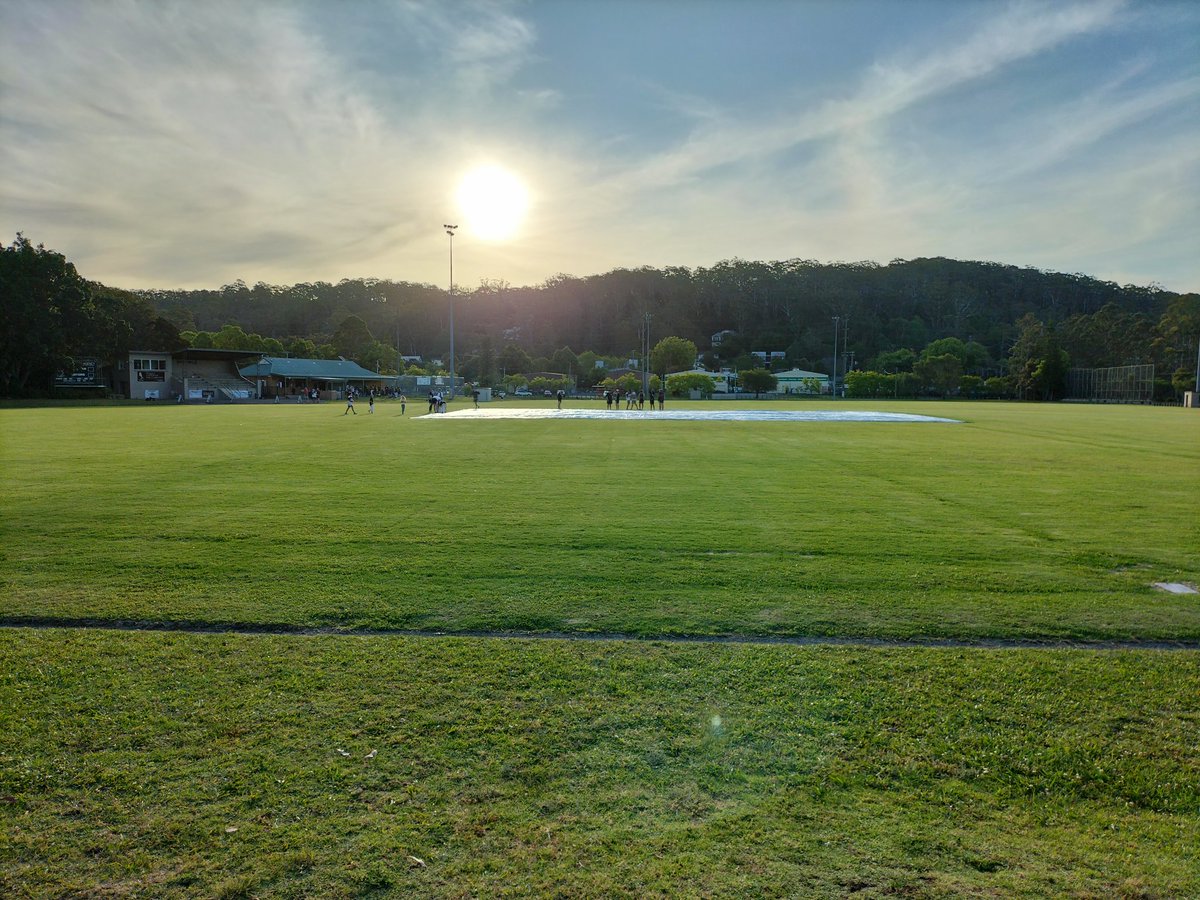 hamishneal's tweet photo. @LisarowCC Round 4. An intense win at the 'Home of cricket' as we bowled the other team out on the last ball to win by two runs. A mighty #swoopdown effort by everyone @LisarowCC https://t.co/jufZLW5lSx