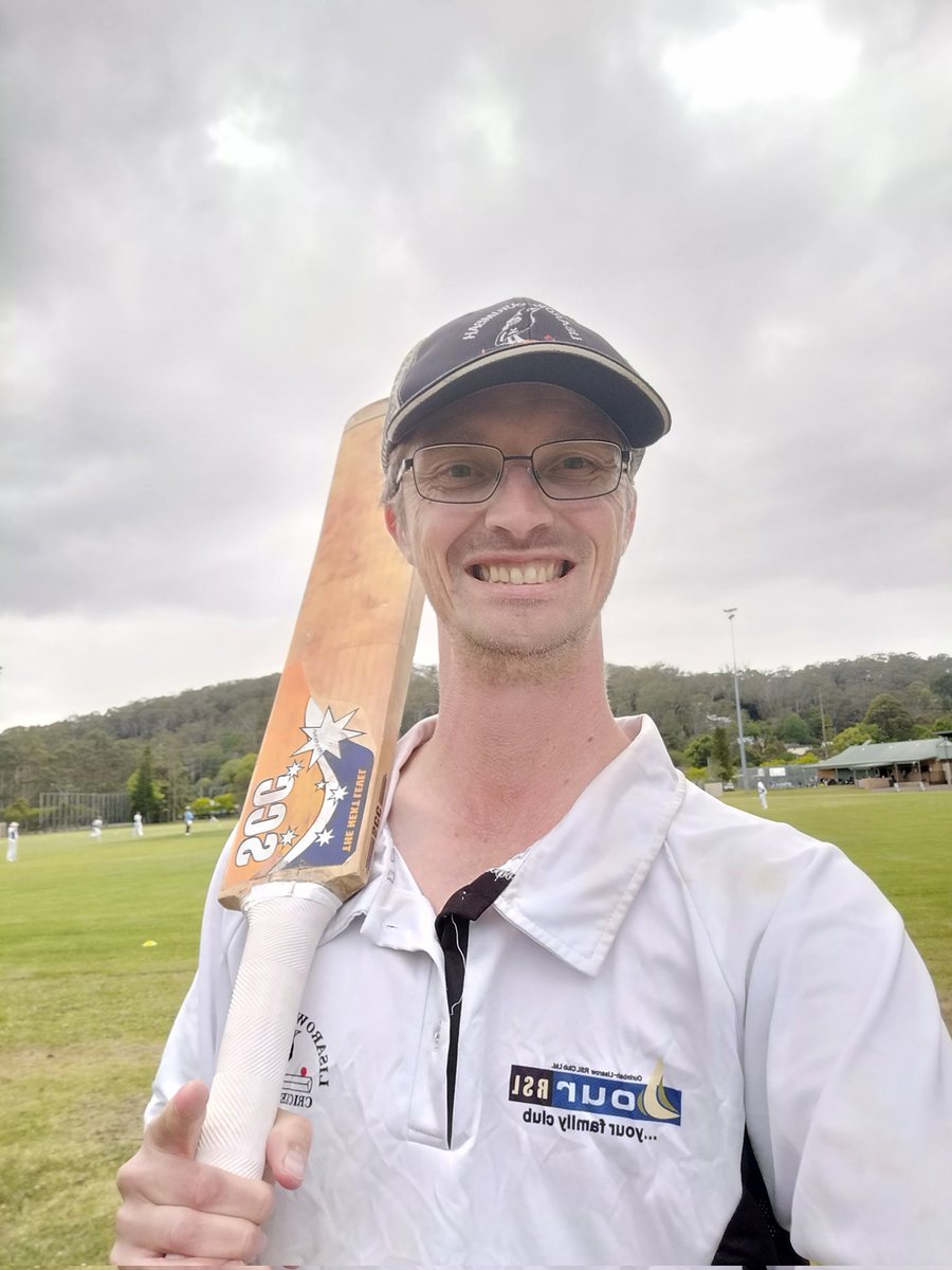 hamishneal's tweet photo. @LisarowCC Round 4. An intense win at the 'Home of cricket' as we bowled the other team out on the last ball to win by two runs. A mighty #swoopdown effort by everyone @LisarowCC https://t.co/jufZLW5lSx