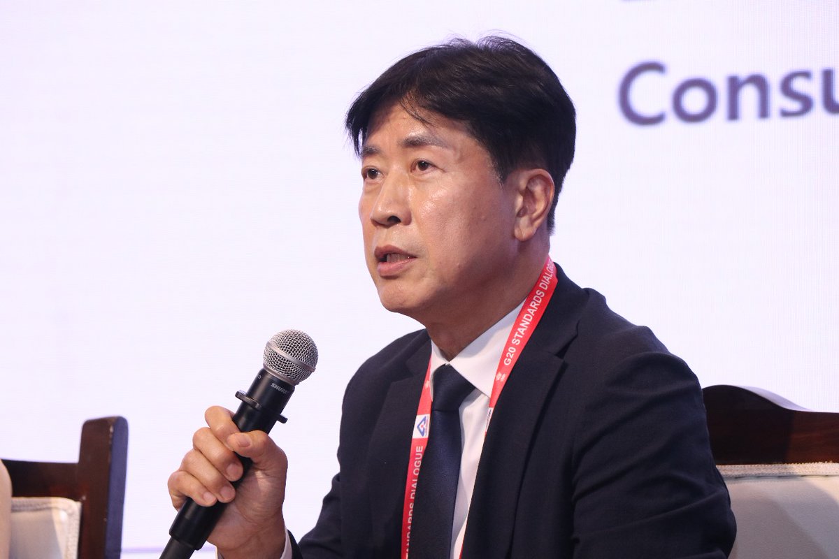 IndianStandards's tweet photo. Changsoo Lee, Director General of the Bureau of TBT Affairs, KATS, @MOTIEKoreaEng, Republic of Korea, emphasized the significant role that technical regulations and good regulatory practices play in ensuring consumer safety.   @g20org https://t.co/4subli8T6r