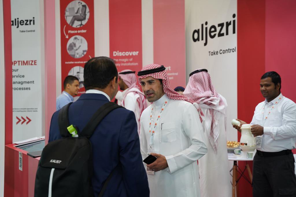 aljezri's tweet photo. We extend our heartfelt thanks to all who visited our booth at #TheSolarShowksa 
Your engagement and valuable discussions contributed to the event's success. We invite you to explore our solutions on our website.. and let’s continue the conversation! https://t.co/7yStI44w0w