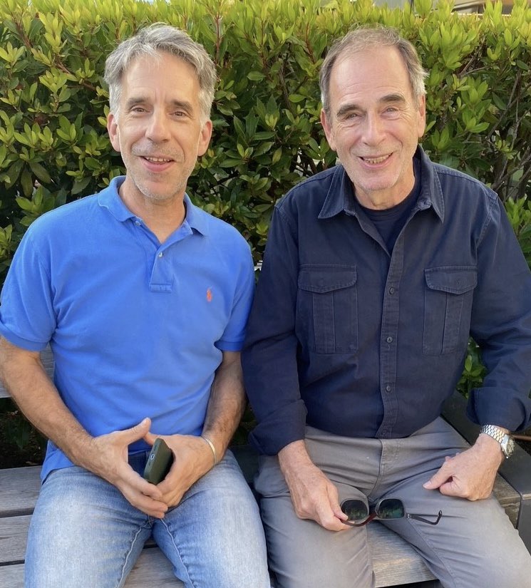 Professional light technician &amp; musician Damian Azeroual got hooked on Jukebox Empire when meeting David at the VPL Writers Showcase I co-produced.