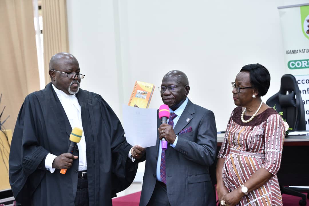 𝐔𝐏𝐃𝐀𝐓𝐄: Prof. J.N. Mary Okwakol completes her journey as the Board Chairperson @UNEB_UG. Prof. Celestino Obua the Vice Chancelor @MbararaUST has been sworn in as the new Chairperson #EducUg #EducationForAll #OpenGovUg