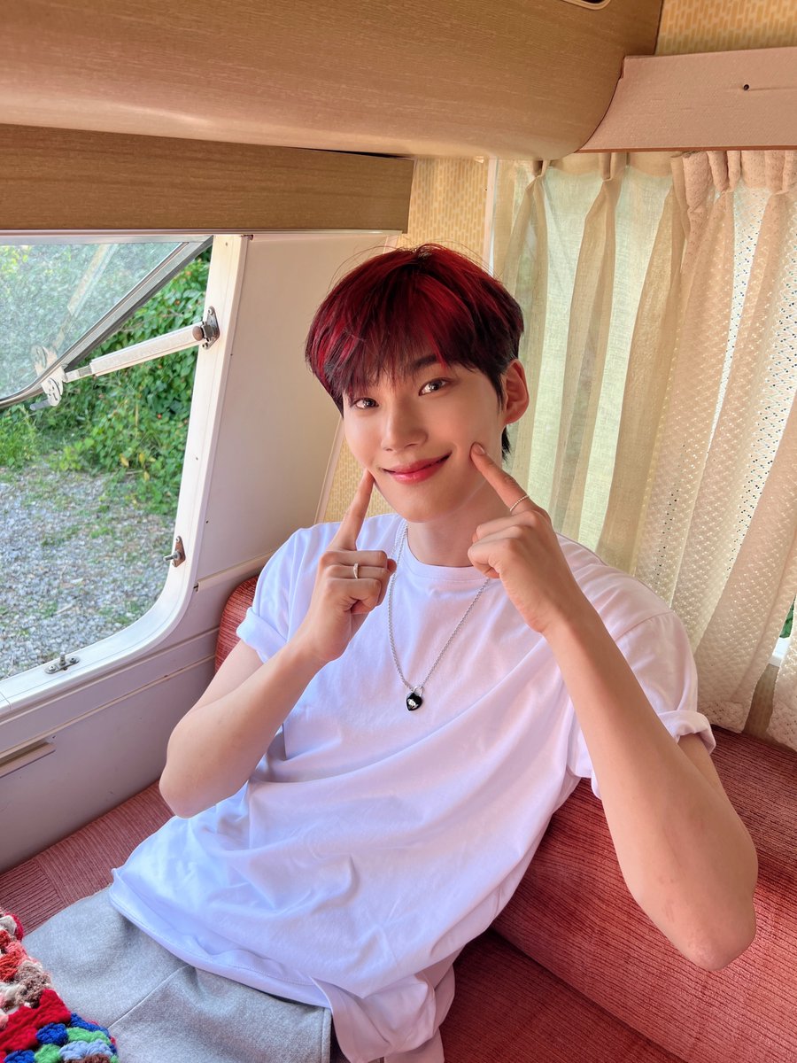 EVNNE_official tweet picture
