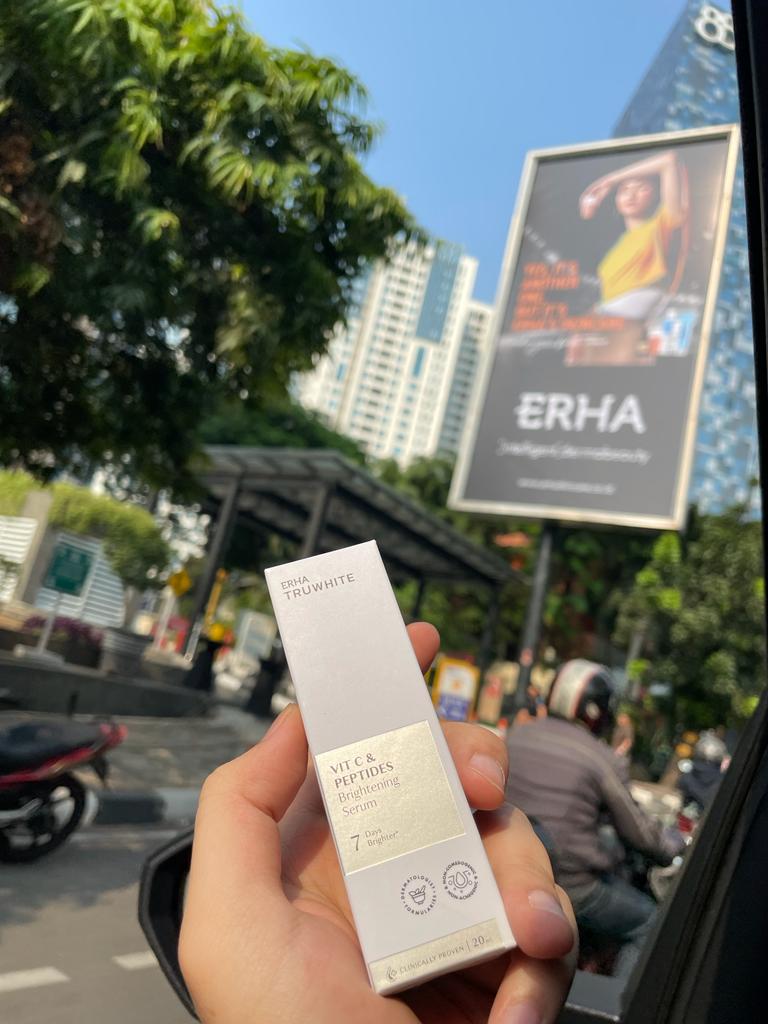 Aninditag4's tweet photo. Serumnya ERHA yg ini bagus ga gais?
#SkincareButERHAs https://t.co/tV0Qq1f5xp