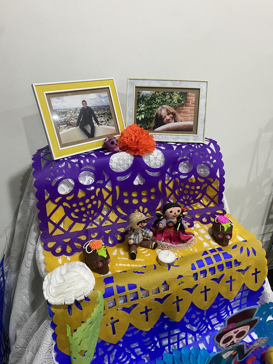 CitlaliReyna's tweet photo. Poner el altar para nuestros angelitos, escuchando canciones que nos recuerdan a ellos y ver Coco con mi novio se queda en los momentos favoritos de mi corazón.❤️‍🩹✨🥹 https://t.co/rAMGrLAAig
