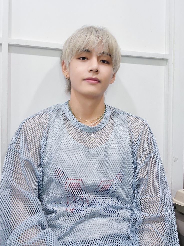 kimvthvtae's tweet photo. @_JKJungkookie_  I am yours https://t.co/DkTbhx44gl