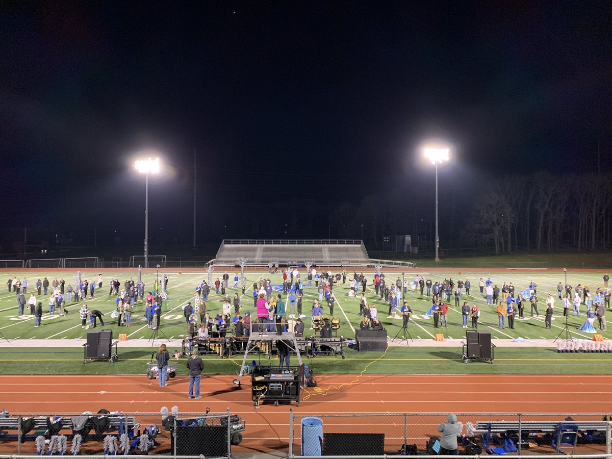 cedarcrestband's tweet photo. Added some “seasoned members” to the mix at our last rehearsal! Our parents were great sports and had nice moves! They were happy to let the pros finish the night with a great champs send off show! #ccmb23 #yeahband #parentfun #championships #onelasttime https://t.co/zNoxNgG0ke