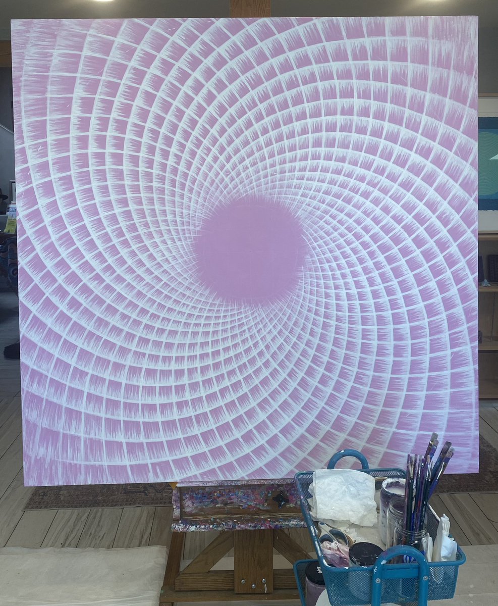 This is just the beginning! Santa Fe #Biomorphic Artist Shan Ogdemli just laid out the grid for her new #Fibonacci Sequence painting. 34 spirals are going in one direction and 55 in the other; just like a Gerbera Daisy!