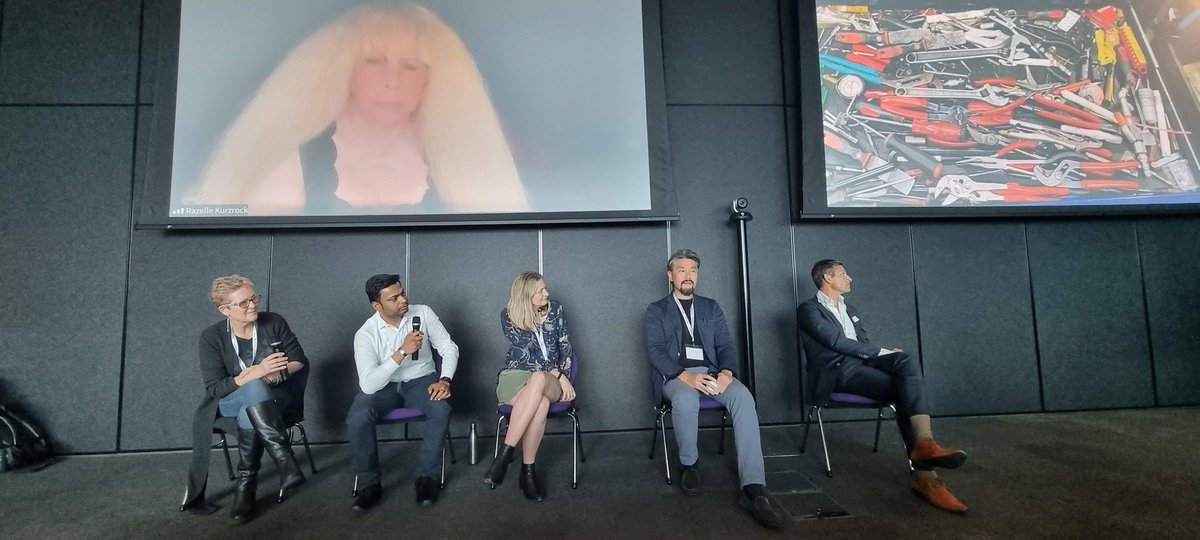 Mark Cowley (@markjcowley) on Twitter photo The world famous fireside chat to wrap up #TAS2023, always unpacking the big issues. <a href="/Dr_R_Kurzrock/">Razelle Kurzrock, MD</a> (in the middle of the night) <a href="/sandrajfitz/">Sandra Fitzgerald</a> <a href="/DrJonathanK/">Jonathan Karpelowsky</a>, Henry Hyun Woo Park, Barbara Fougere hosted by the electric <a href="/DrCraigGedye/">Craig Gedye</a> The world famous fireside chat to wrap up #TAS2023, always unpacking the big issues. <a href="/Dr_R_Kurzrock/">Razelle Kurzrock, MD</a> (in the middle of the night) <a href="/sandrajfitz/">Sandra Fitzgerald</a> <a href="/DrJonathanK/">Jonathan Karpelowsky</a>, Henry Hyun Woo Park, Barbara Fougere hosted by the electric <a href="/DrCraigGedye/">Craig Gedye</a>