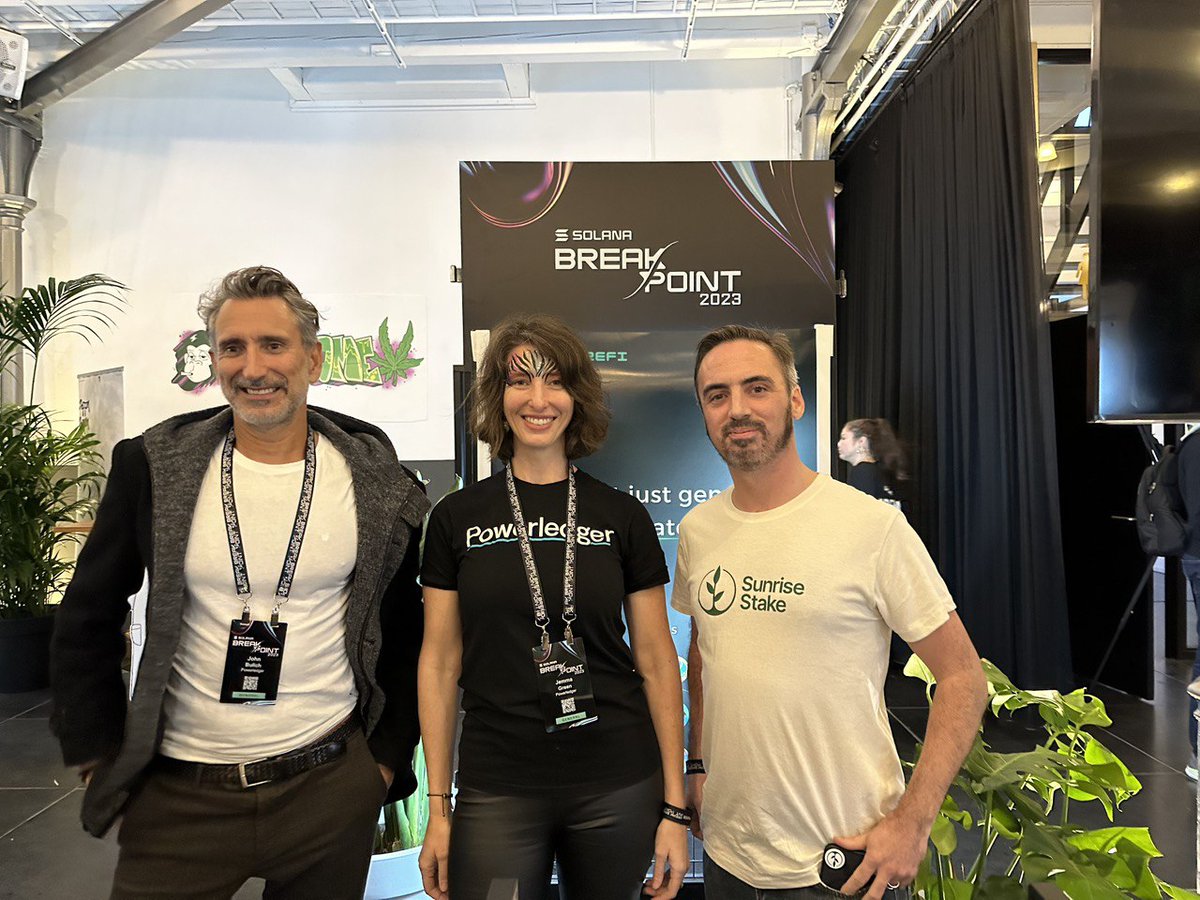 john_bulich's tweet photo. #SolanaBreakpoint2023 was all things web3, innovation, art, insights from industry leaders, and tech deep dives. @msjemmagreen and I met @danbkelleher at the Solana Breakpoint event in Amsterdam.
#SolanaEvent #Web3 https://t.co/eU7yovzxVz