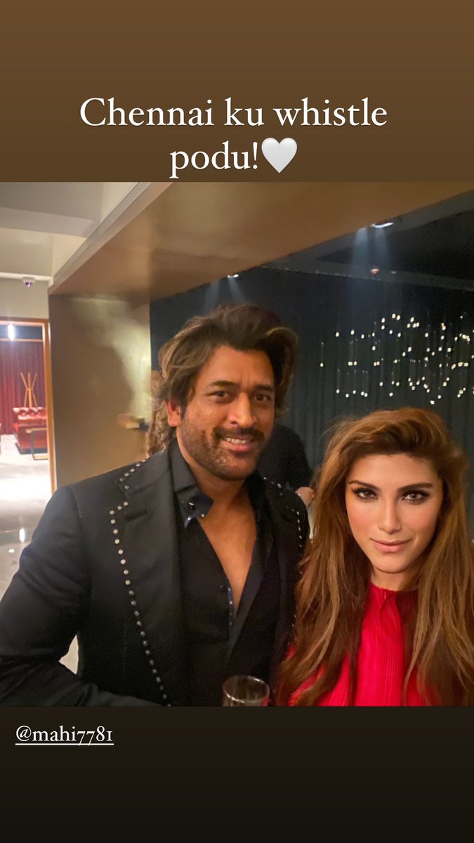 bombaytimes's tweet photo. #HappyBirthdaySRK: From @aliaa08, @msdhoni to @deepikapadukone and @RanveerOfficial, it was a star-studded celebration at SRK's residence 

PC: Fauzia Adeel Butt

#SRKDay #Birthday #BollywoodBash #BollywoodParty #Celebrities https://t.co/WU1P7qPfSq