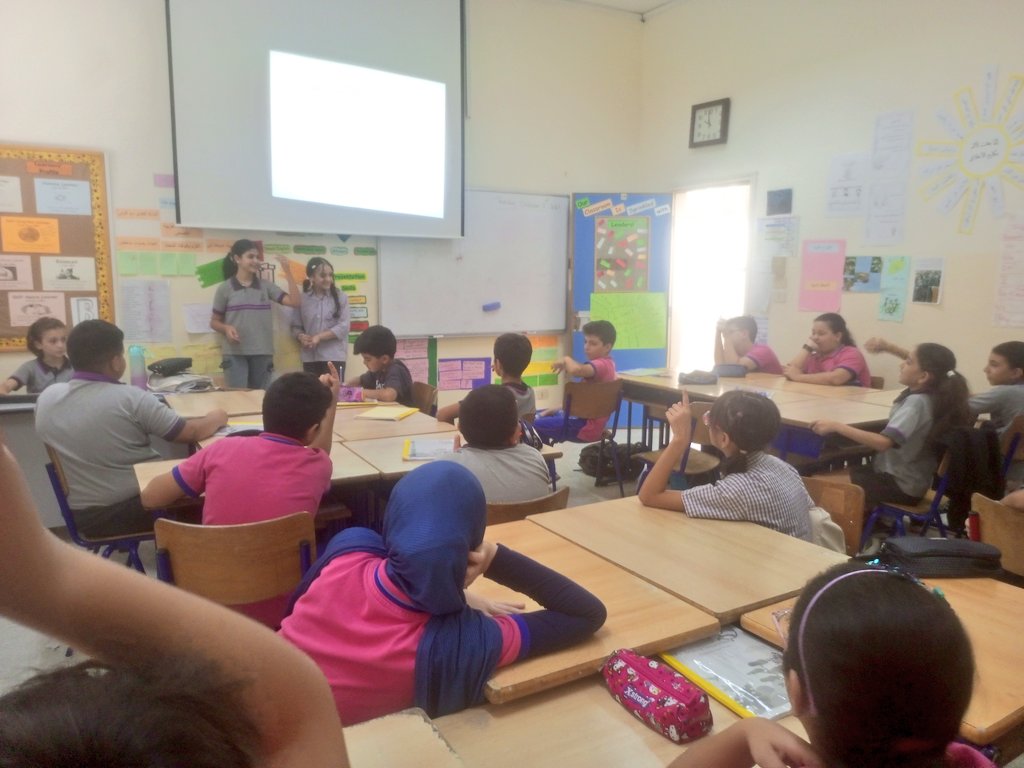 Natasha1ah's tweet image. 👩‍🔬 Layan and 👩‍🔬Maria, our amazing 6th graders, rocked the science session!They revised for their classmates our previous objectives💡 by asking thought-provoking questions through their own PowerPoint presentation.👏#proudofyou #ScienceStars @makdawhaschool @soha_nj @raefa_jomaa