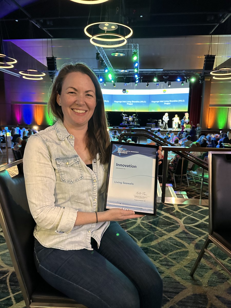 Living Seawalls has won the 2023 NSW Coastal Management Award for Innovation! We are so proud to receive this award for our work to restore habitat and biodiversity to urbanised areas along our coastline. Thank you to @nswcoastalconf1 for hosting the awards dinner!