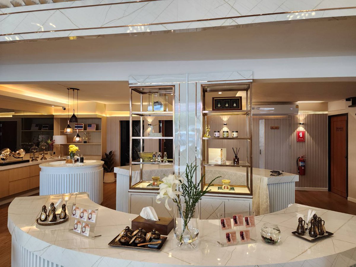 AlodiaOils's tweet image. Newly opened Nalina Spa in Charoenkung neighborhood.
Thanks for your trust.
#alodia #spasignatures #nalinaspa