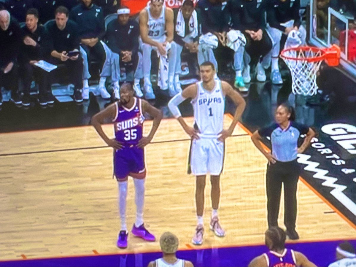 WEMBYNEXTTO's tweet photo. Wemby dropping 38 next to @KDTrey5 https://t.co/5vCR92te2l